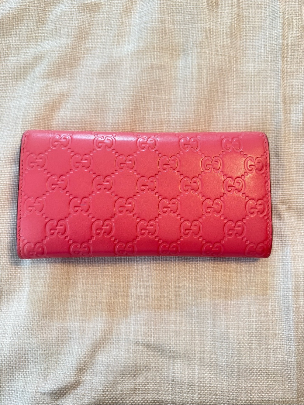 Gucci Pink Signature Embossed Leather Wallet - Picture 2 of 5